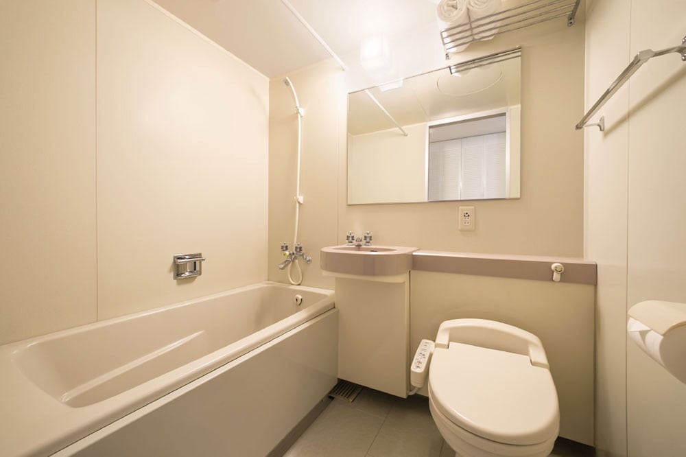 Classic Room with 2 single beds and 2 sofa beds photo 2