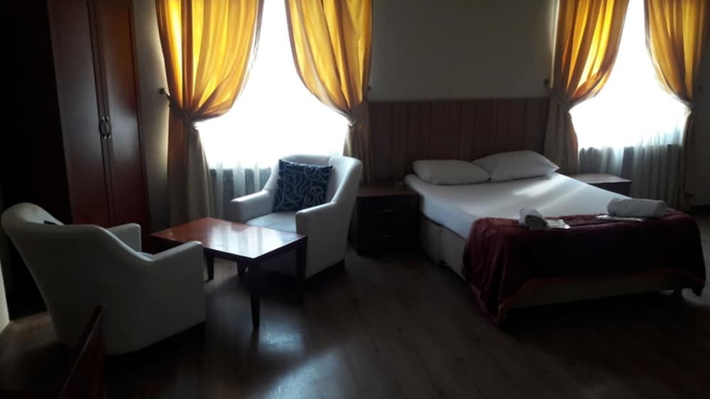 Standard Double Room photo 3