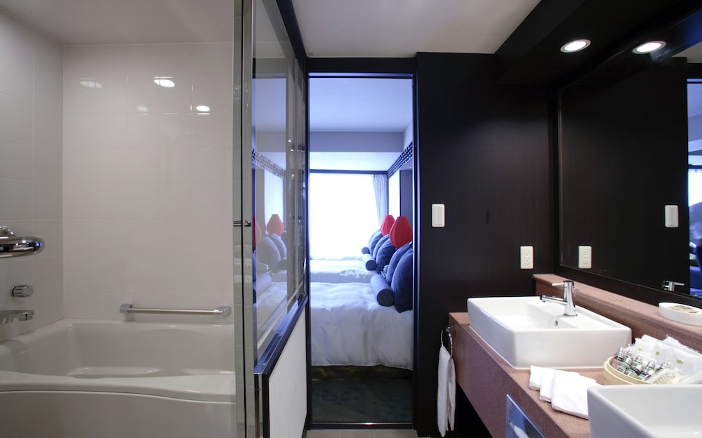 Dynasty Suite Non-smoking - Photo 6