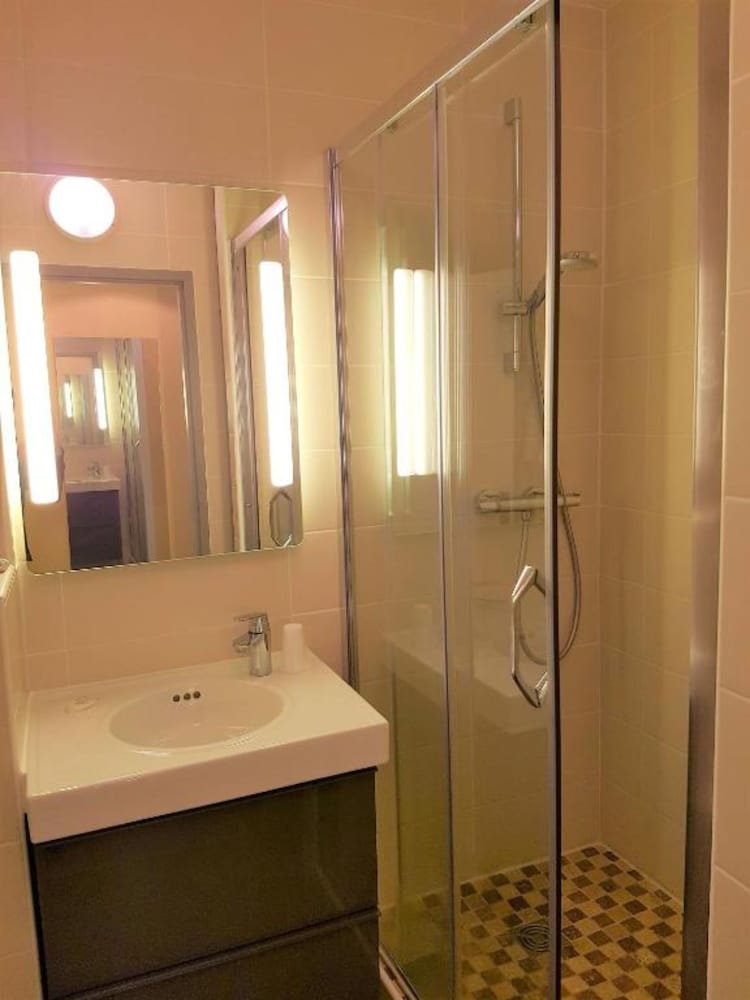 Superior Double Room - Photo 10