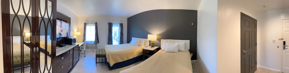 Premier Room, 2 Queen Beds