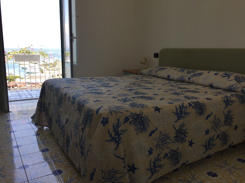 Superior Double Room, Sea View photo 1