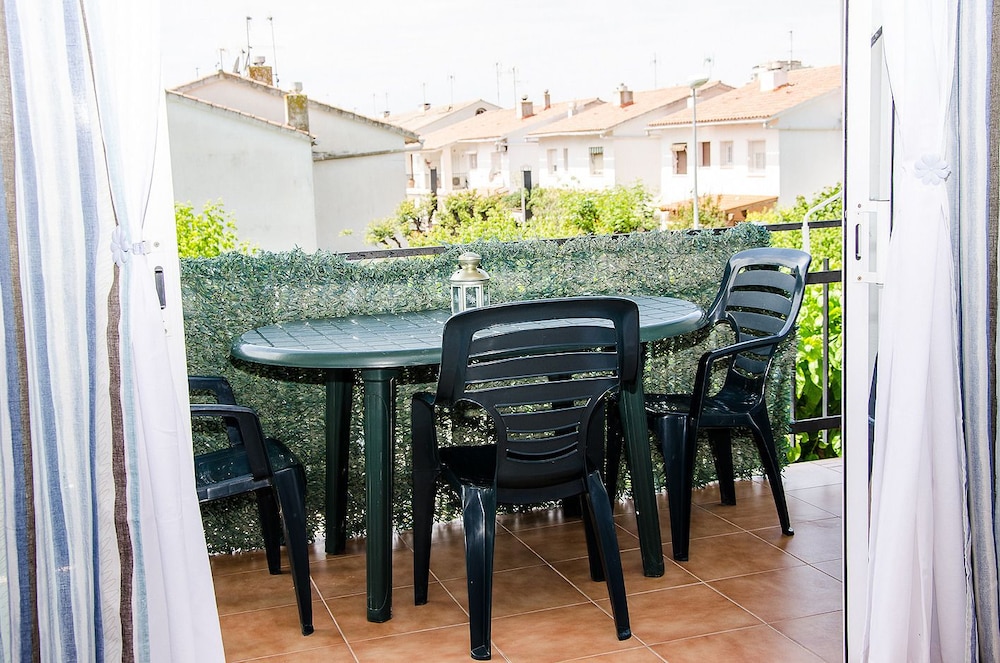 Apartment, 2 Bedrooms, Sea View (2nd floor) photo 2