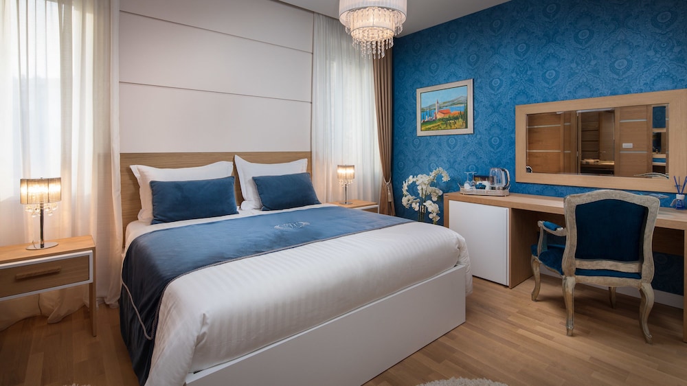 Double Room, Garden View (VIP 4)