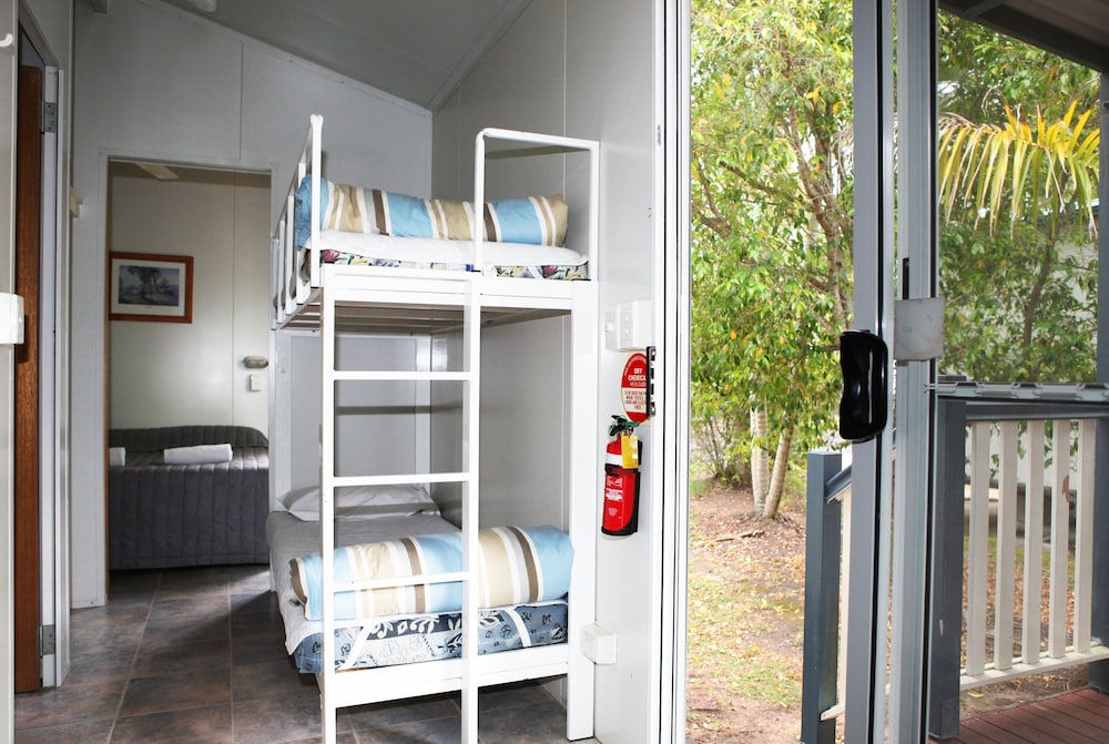 Ensuite Cabin photo 3