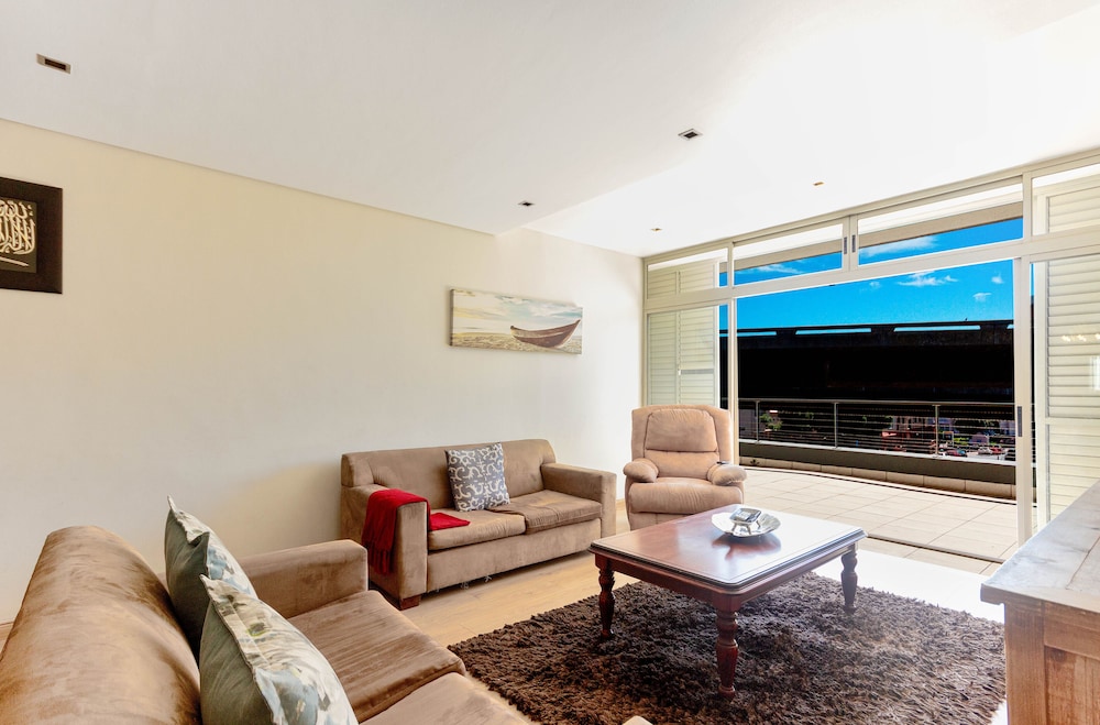 Apartment, 3 Bedrooms, Balcony, City View
