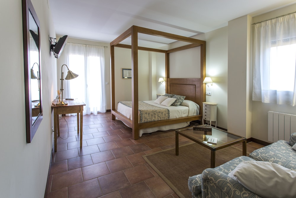Double or Twin Room, 1 Queen Bed, Terrace