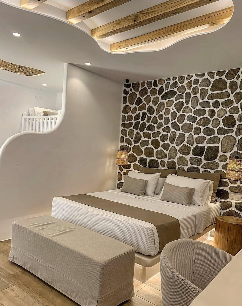 Family Suite, Pool View