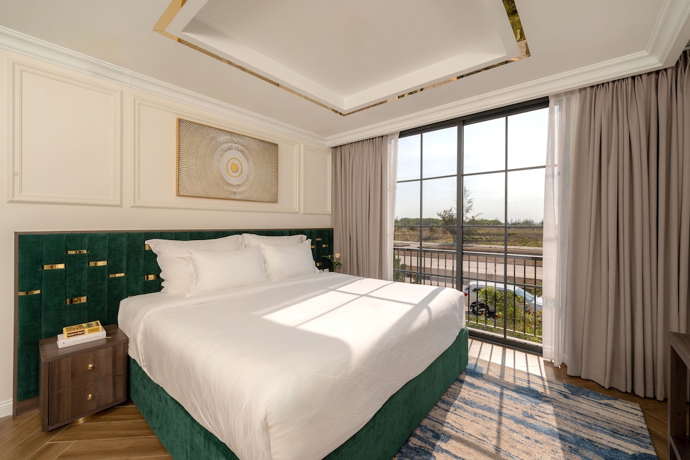 Villa, 4 Bedrooms - Photo 3