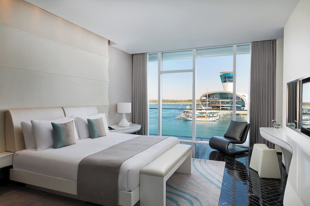 Suite, 2 Bedrooms, Balcony photo 3