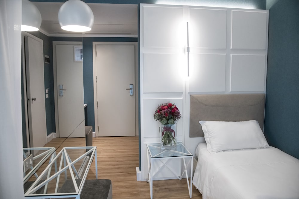 Essential Single Room (with single bed)