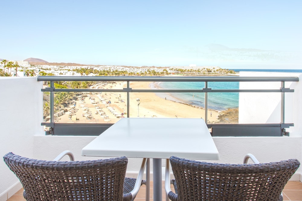 Double Room, Terrace, Ocean View thumbnail 5