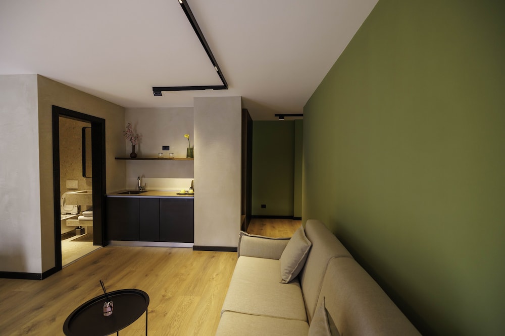 Family Room photo 1
