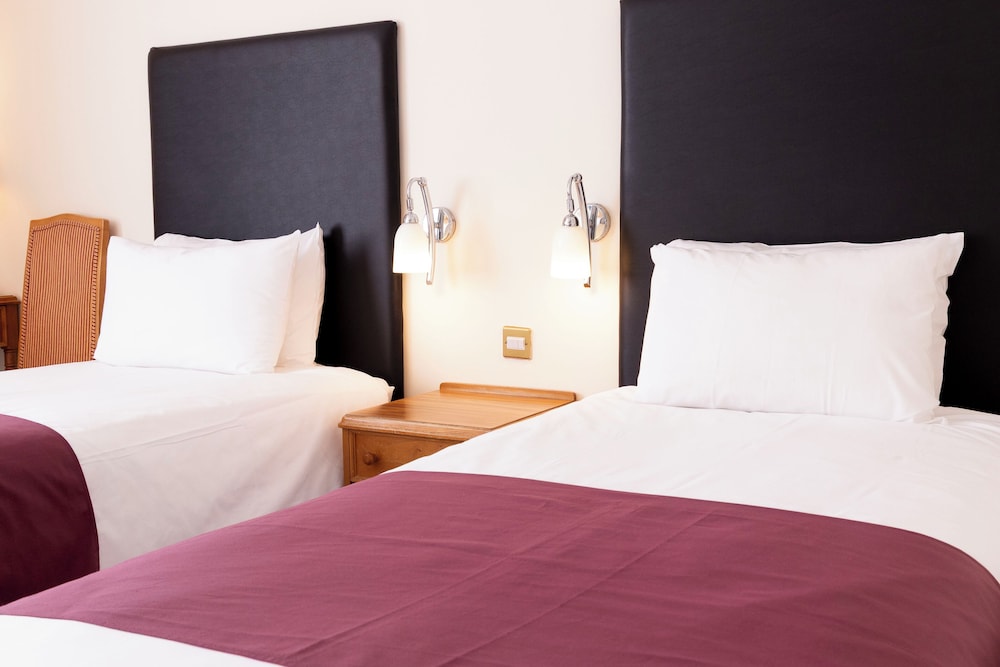Twin Room - Photo 10