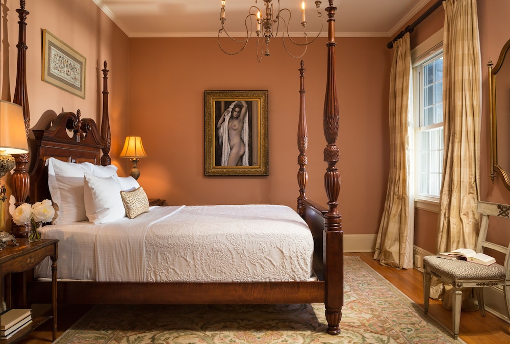 Room, Private Bathroom (Montejurra Suite) photo 3