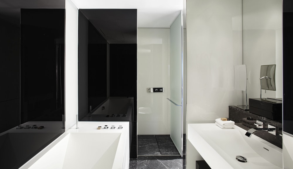 3Bedrooms Panoramic Suite, City View thumbnail 5