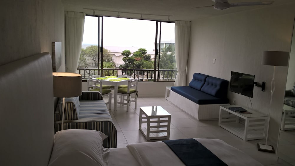 414 Luxury Studio Apartment photo 2