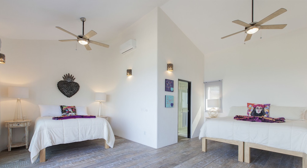 Penthouse, 2 Bedrooms, Sea View photo 3