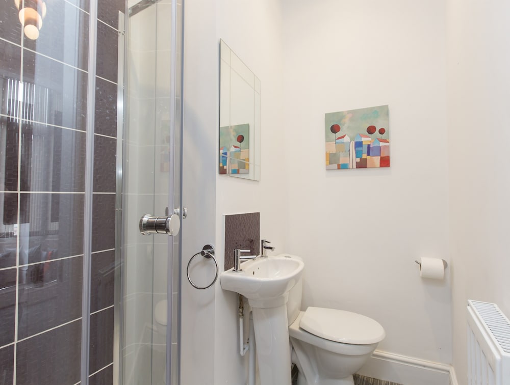 Superior Double Room, Ensuite (With TV) photo 2