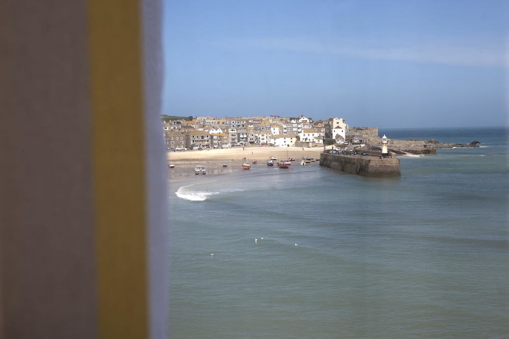 Signature Double Room, Sea View photo 3