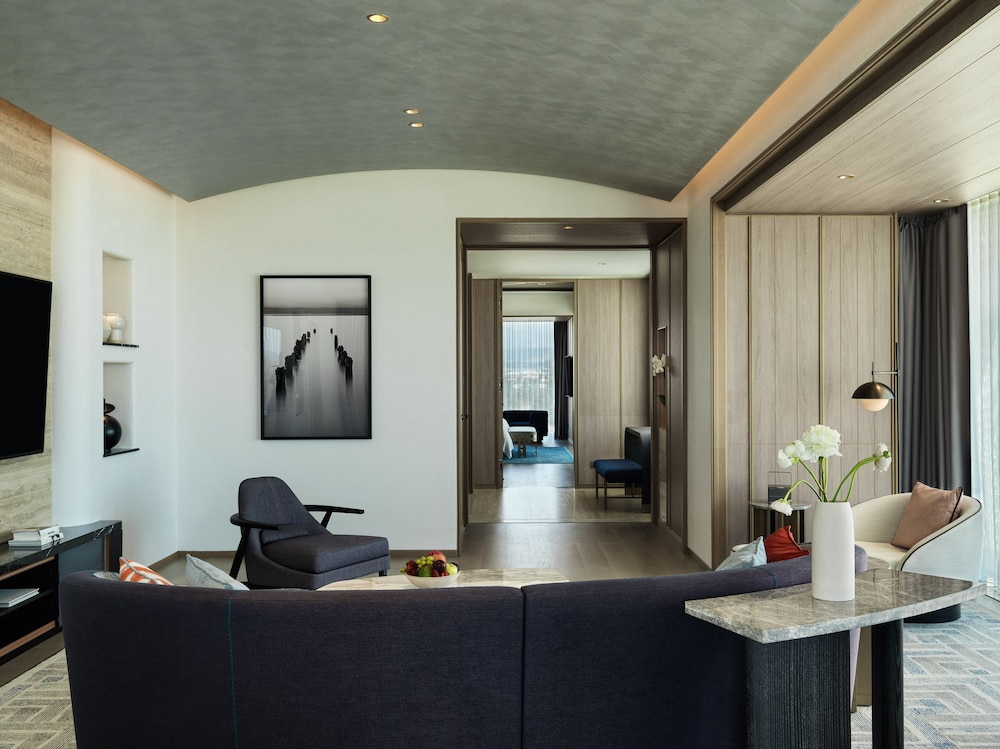 Panoramic Suite - Photo 3
