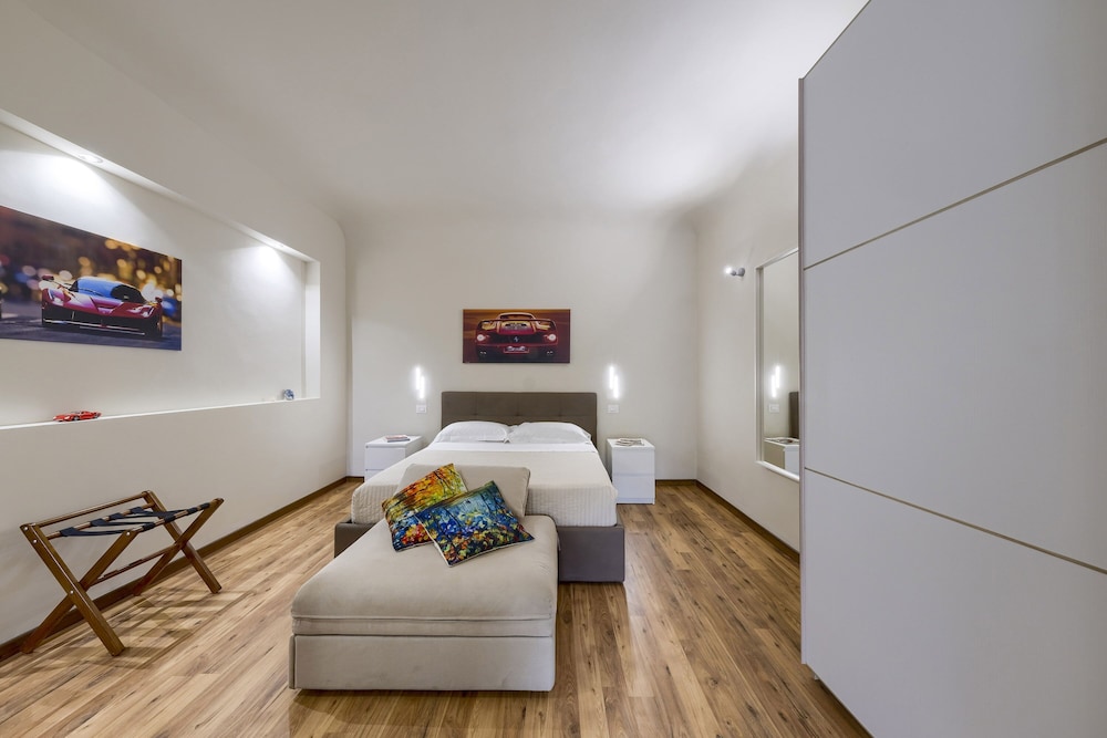 Executive Suite photo 2