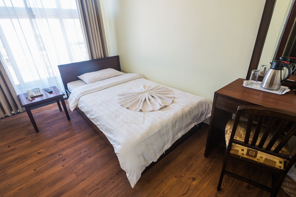 Deluxe Single Room