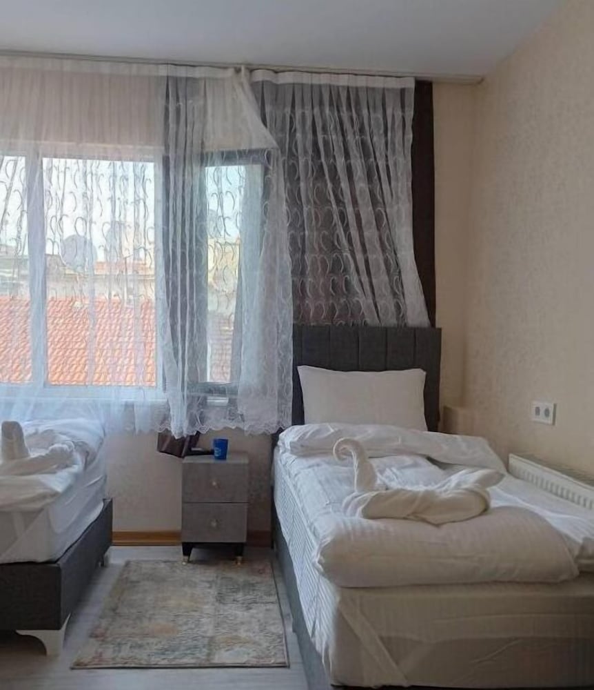 Grand Twin Room photo 3