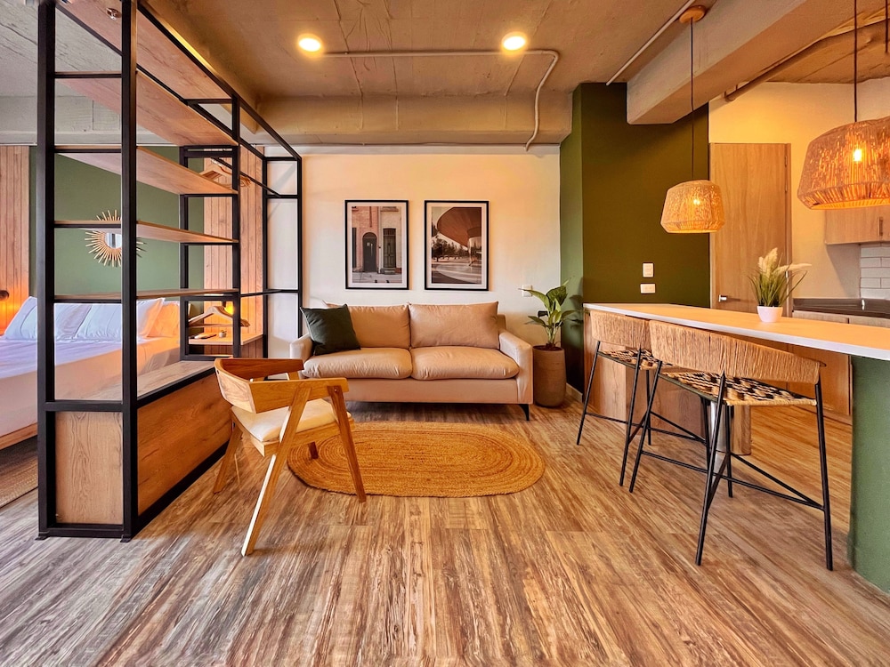 Grand Apartment