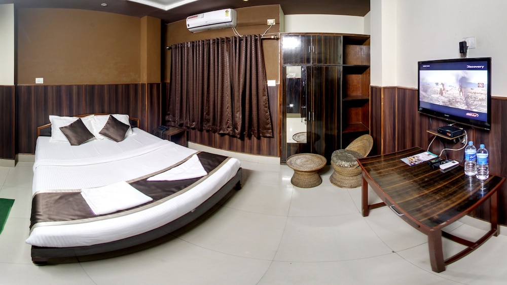 Deluxe Room - Photo 14