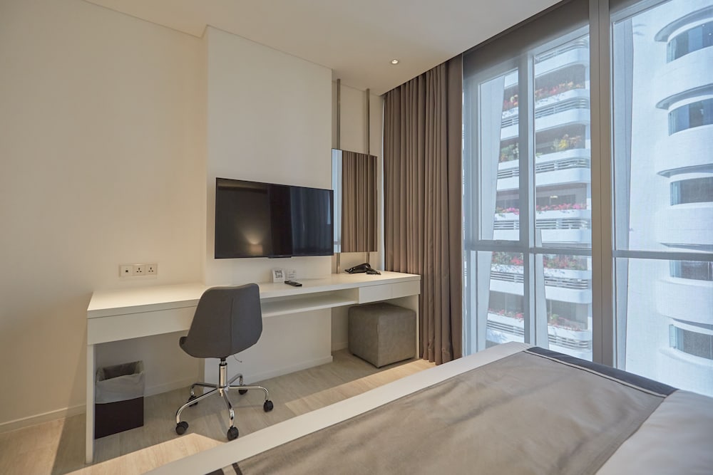 Executive Studio