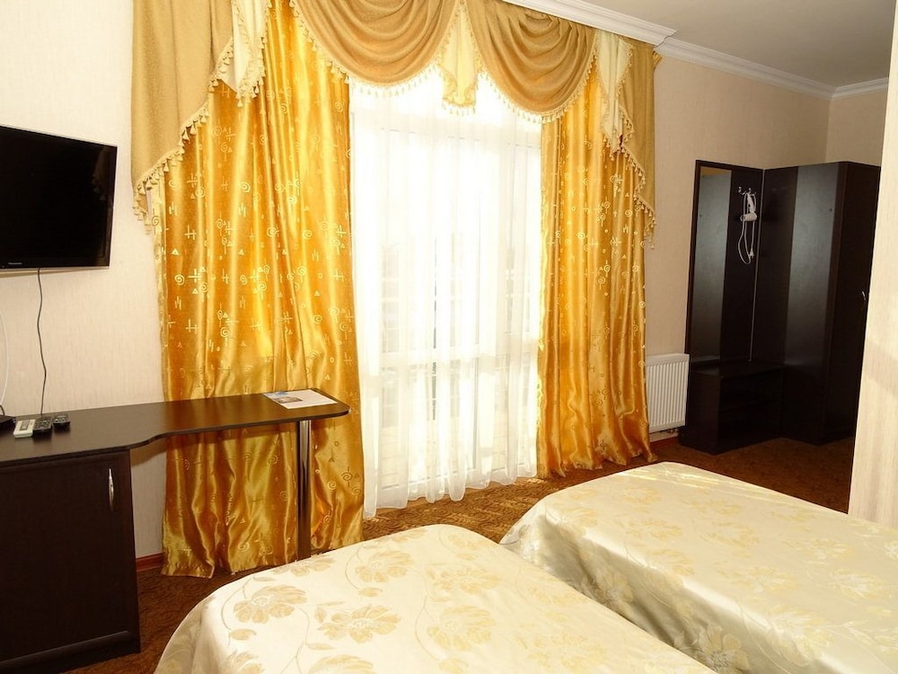 Standard Double Or Twin Room photo 3
