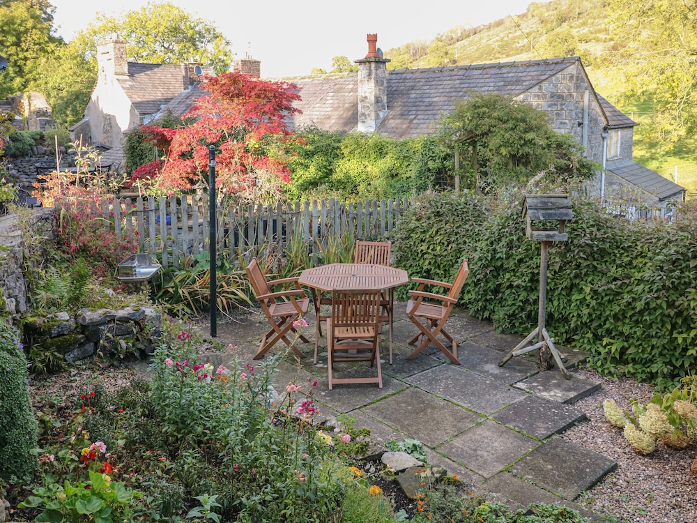 Cottage photo 2