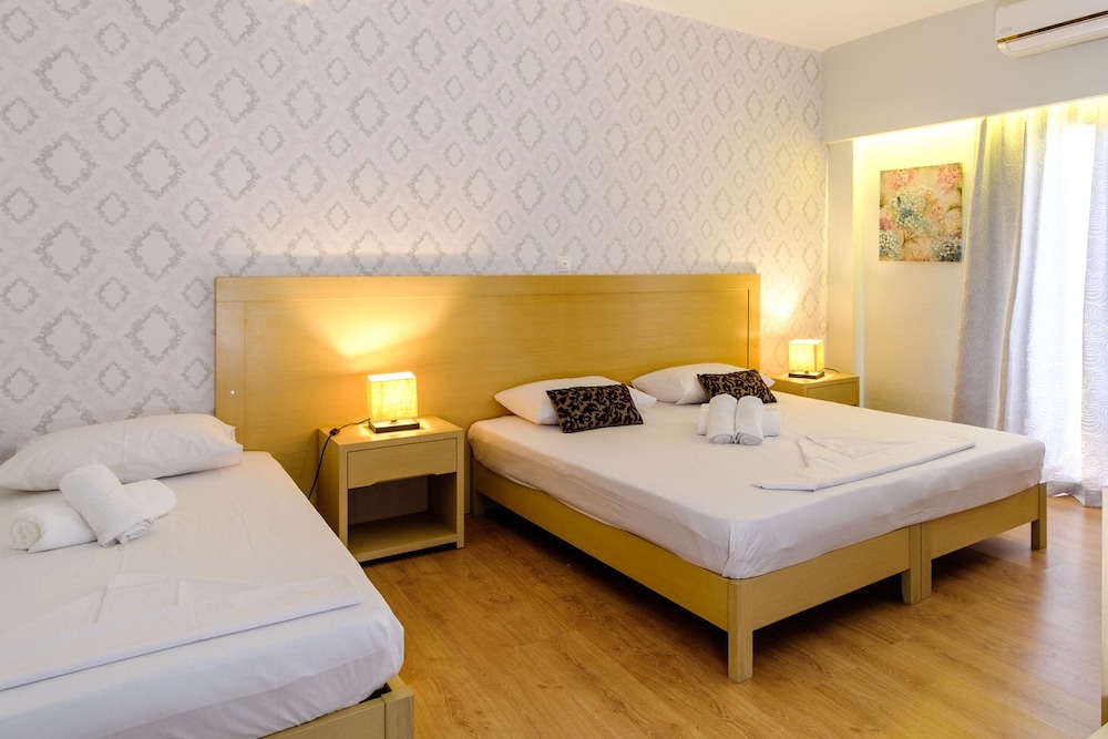Triple Room, 3 Twin Beds, Non Smoking photo 3