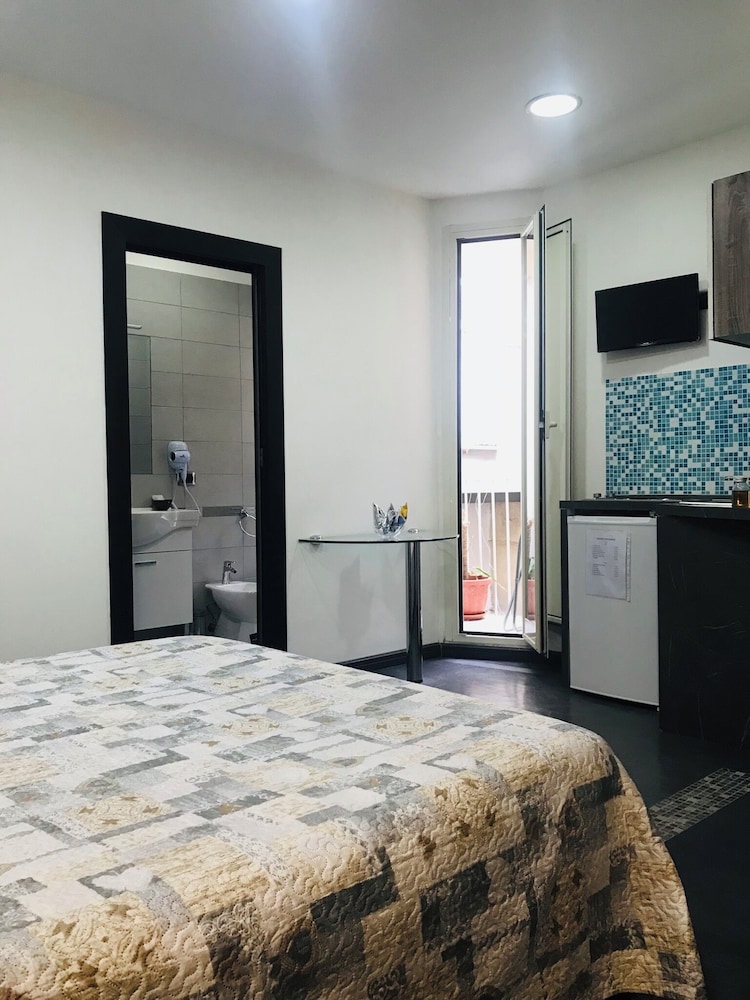 Deluxe Double or Twin Room, Balcony