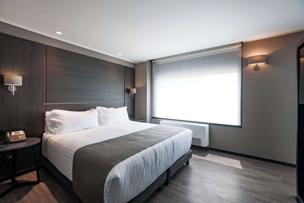 Junior Suite, 1 King Bed photo 3