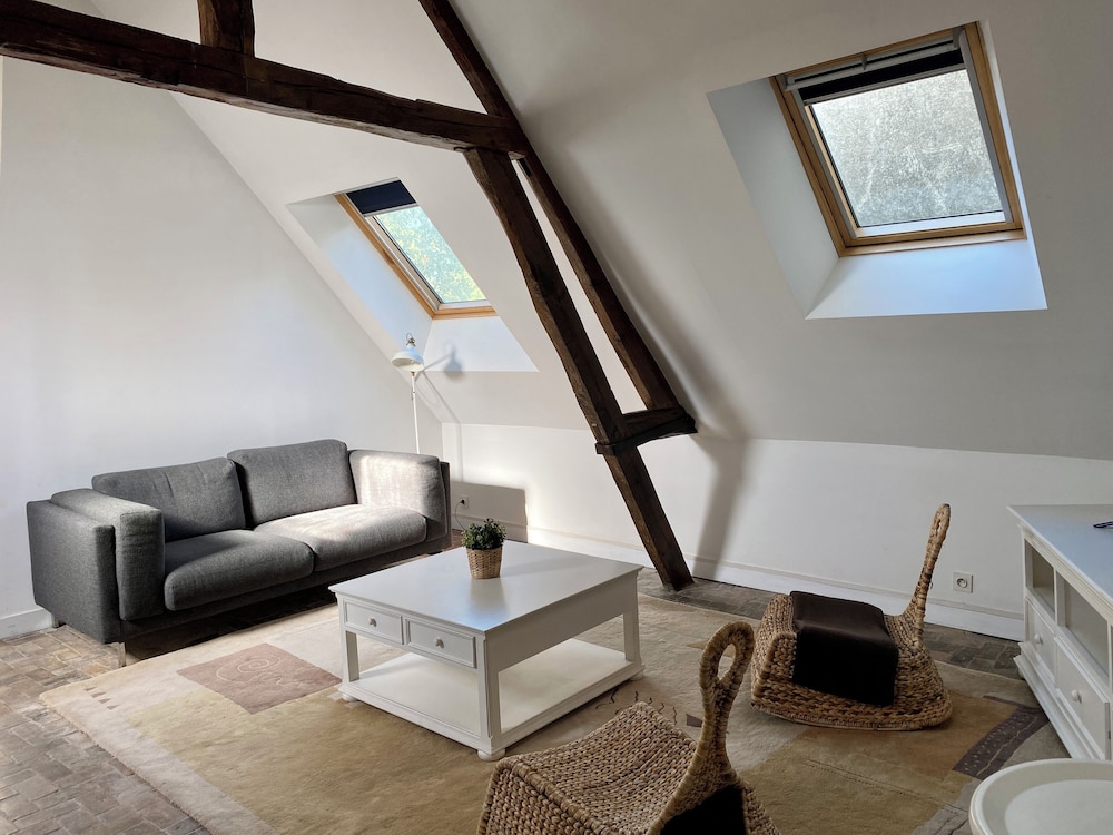 Apartment (La Chapelle) photo 1