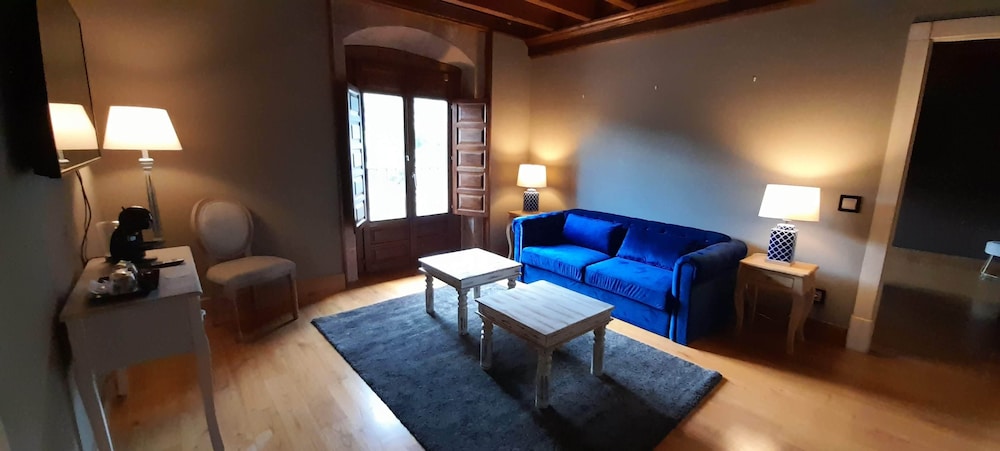Presidential Studio Suite Presidential Studio Suite