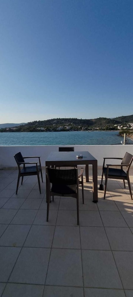 Deluxe Triple Room, Sea View photo 3