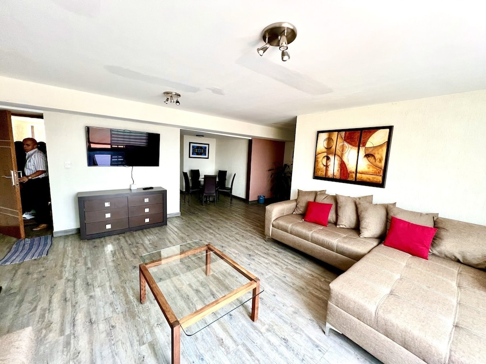 Exclusive Apartment, 2 Bedrooms, Kitchen (8 pax) photo 3