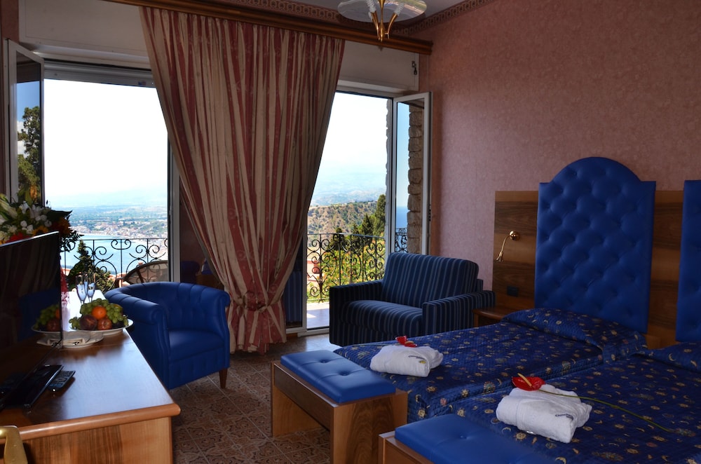 Superior Triple Room, 1 Bedroom, Sea View