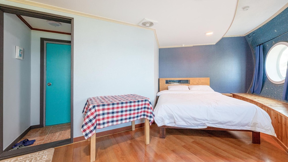 Basic Room, 1 Bedroom (UFO 3) - Photo 3