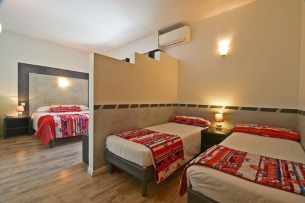 Classic Quadruple Room, Terrace - Photo 1