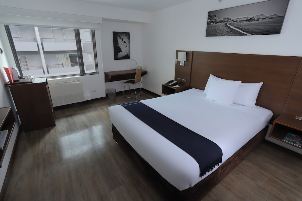 Superior Room, 1 Queen Bed - Photo 1