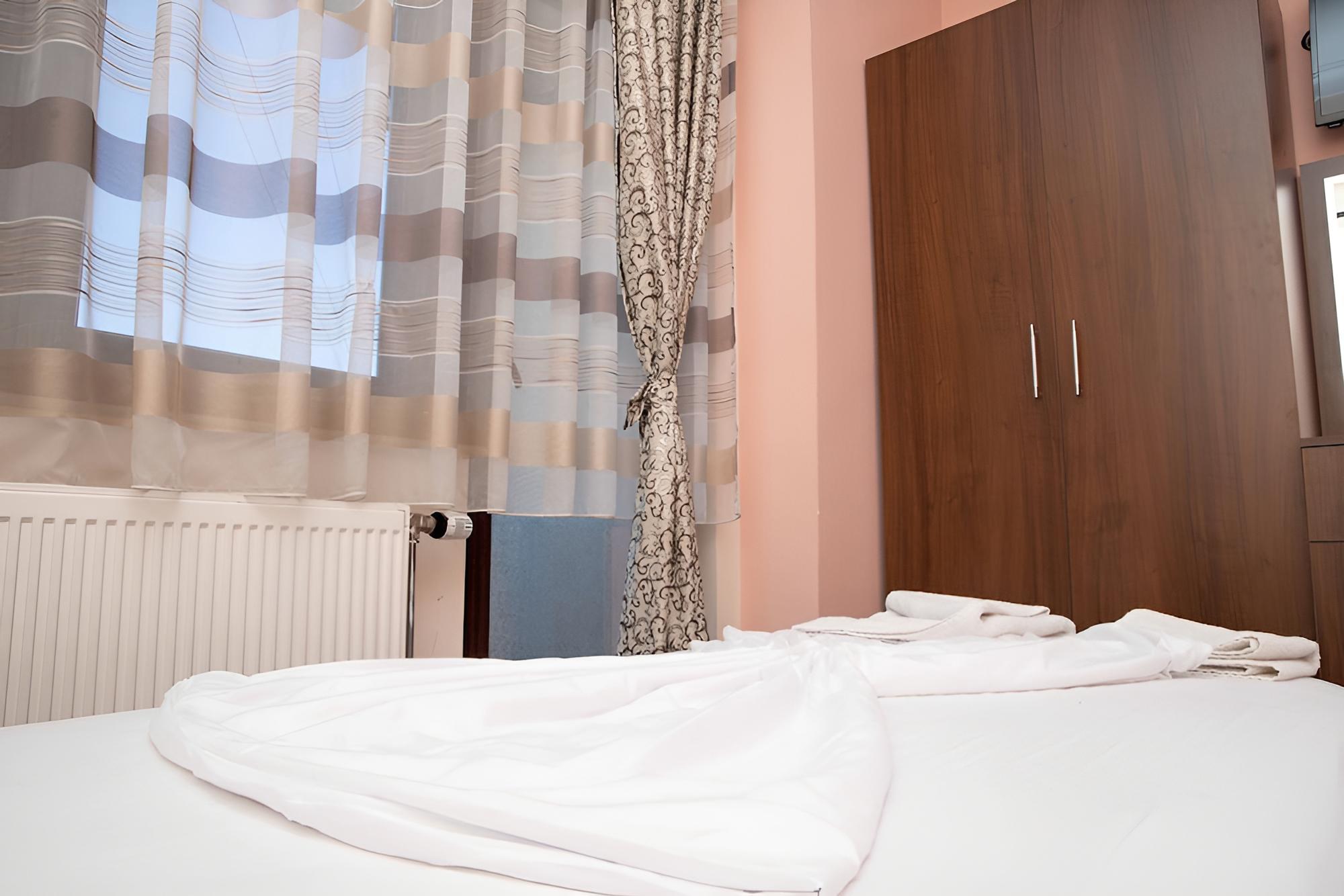 Economy Double Room photo 1