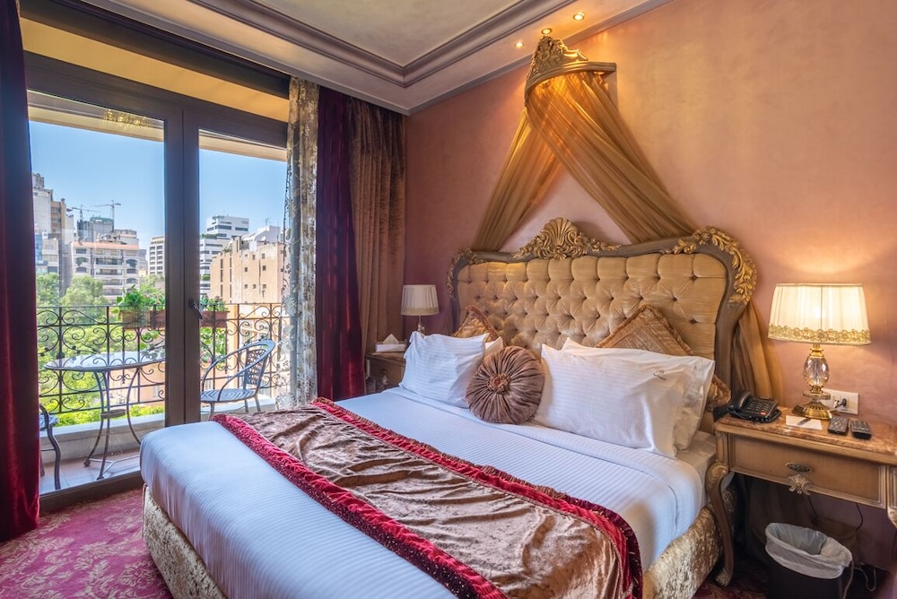 Executive Suite, 1 Bedroom, Balcony photo 1