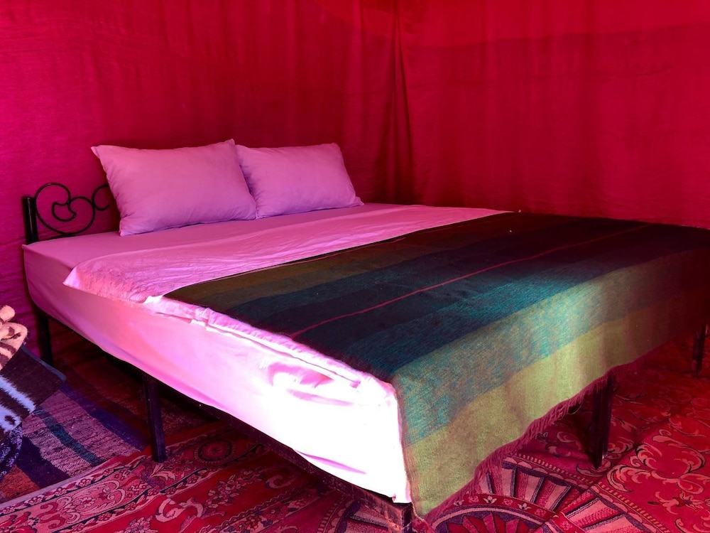 Tent, 1 Double Bed, Shared Bathroom, Garden View (Tente Nomade) photo 2