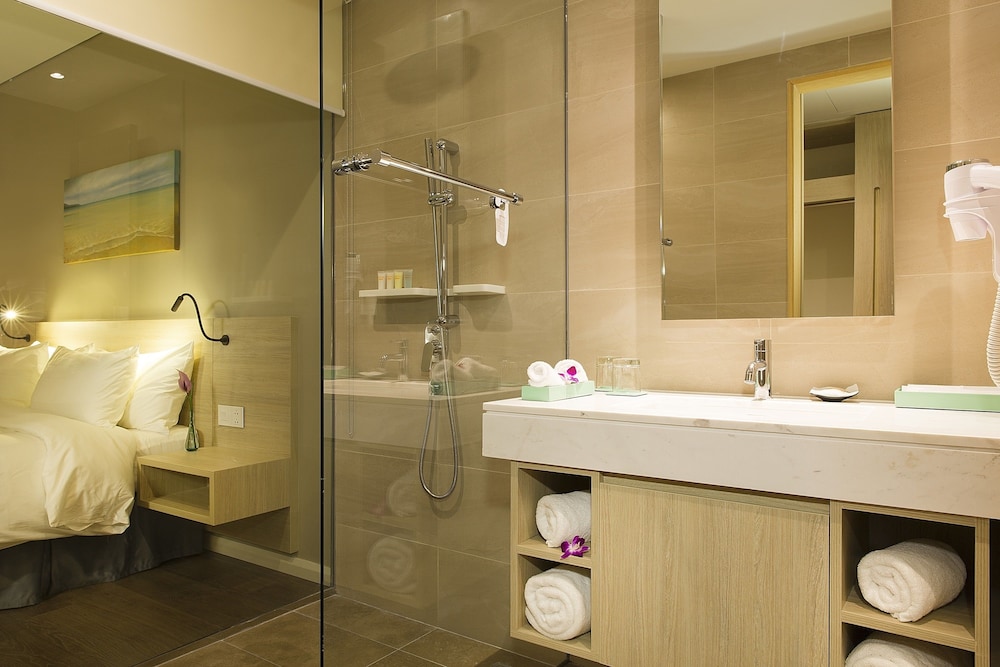 Deluxe Room Twin photo 2