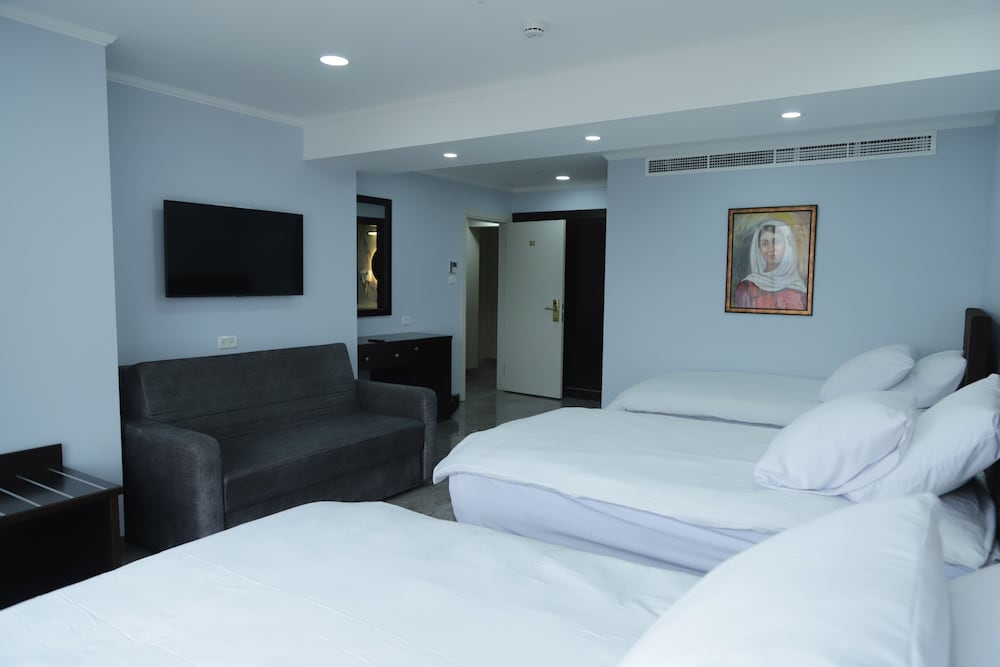 Premium Triple Room - Photo 5