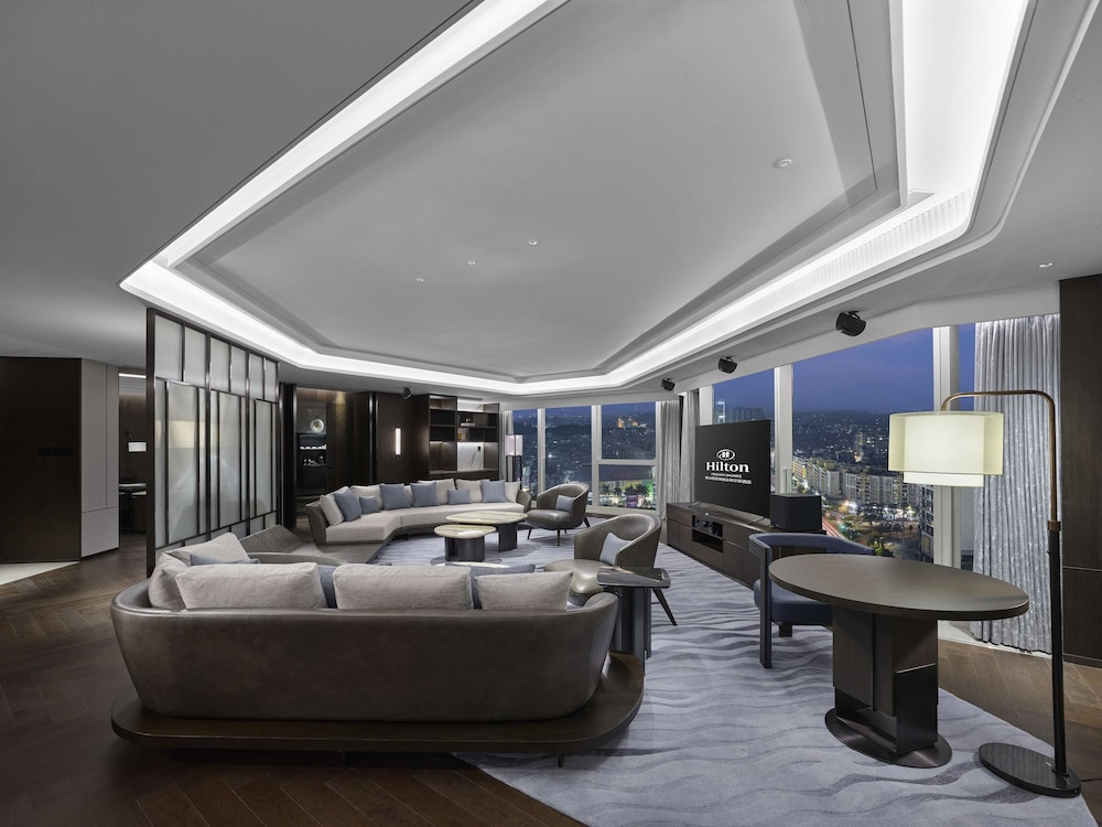 Presidential Suite, 1 King Bed photo 2